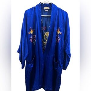 Vintage golden dragon hand embroidered kimono / robe dark blue medium